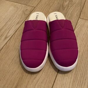 TOMS purple slide shoes 9.5 9.5W